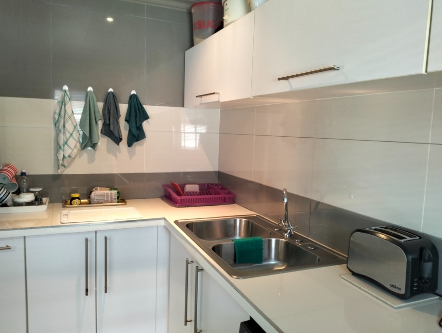 3 Bedroom Property for Sale in Reebok Western Cape
